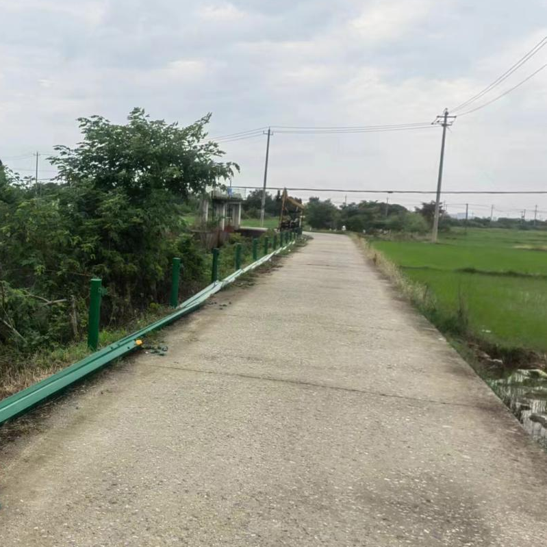 波形護(hù)欄安裝工程