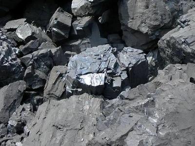 鈷礦戰略棋局 技術合作與資源外交下的中美日三角